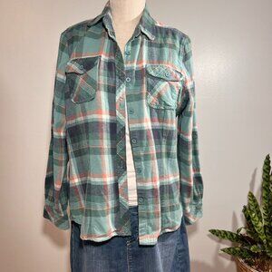 North River Outfitters Flannel Shirt Women’s L Pink Green Plaid Cozy Soft
